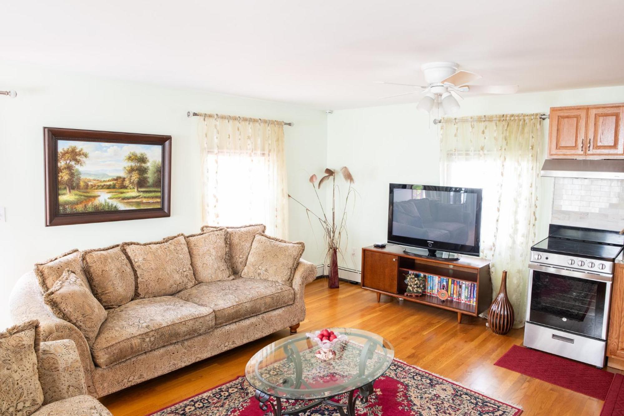 Beautiful Apartment-5 Beds-Full Kitchen-Parking-Super Clean! بوسطن المظهر الخارجي الصورة